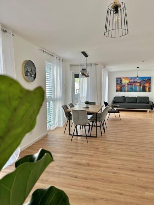 Amao-Pearl I Comfort Suite I 94Qm I Kingsize-Bett I Exklusiv Mit Balkon & Tiefgarage I Aufzug Офенбург Екстериор снимка